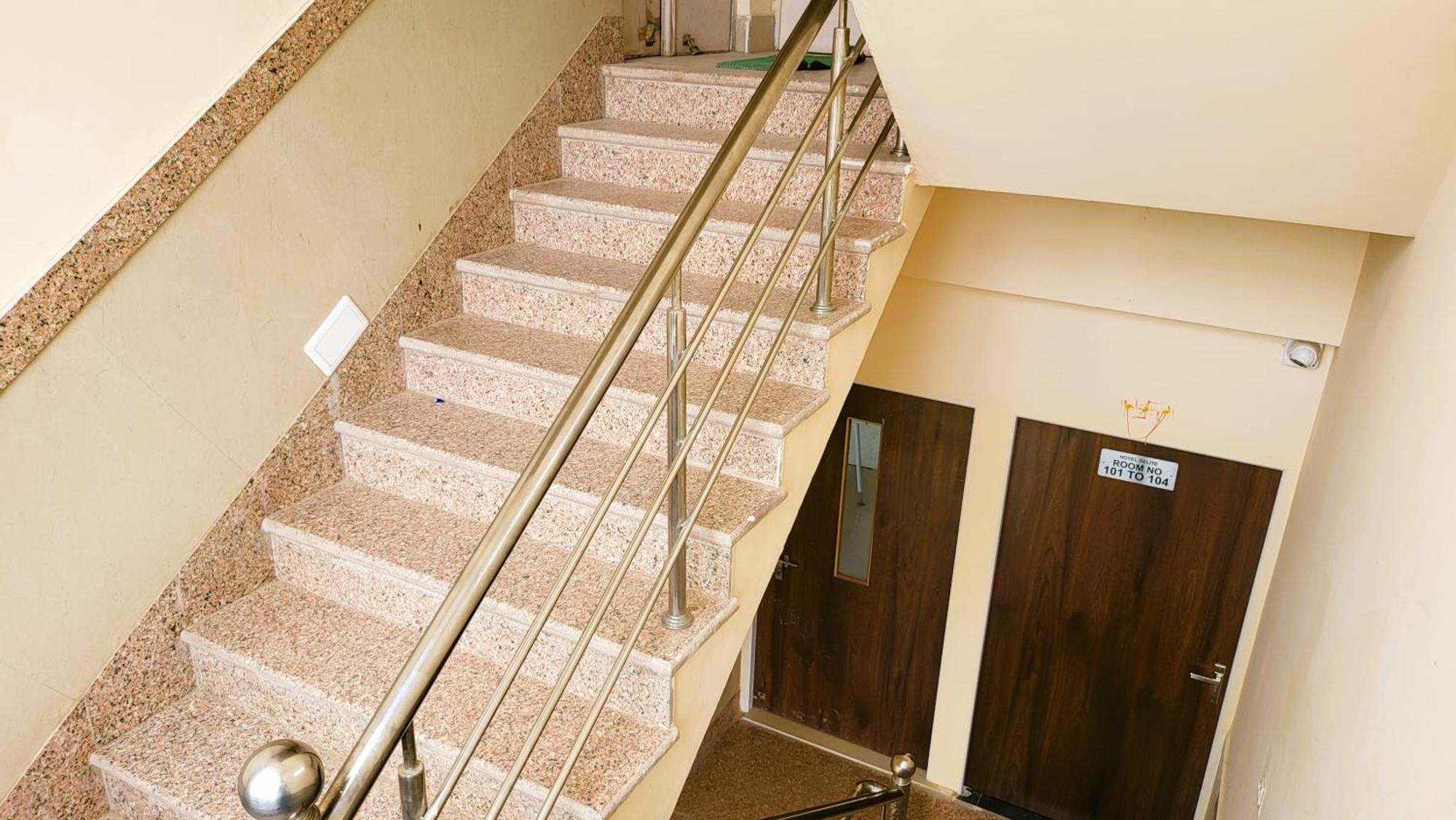 Hotel Delite Биканер Экстерьер фото